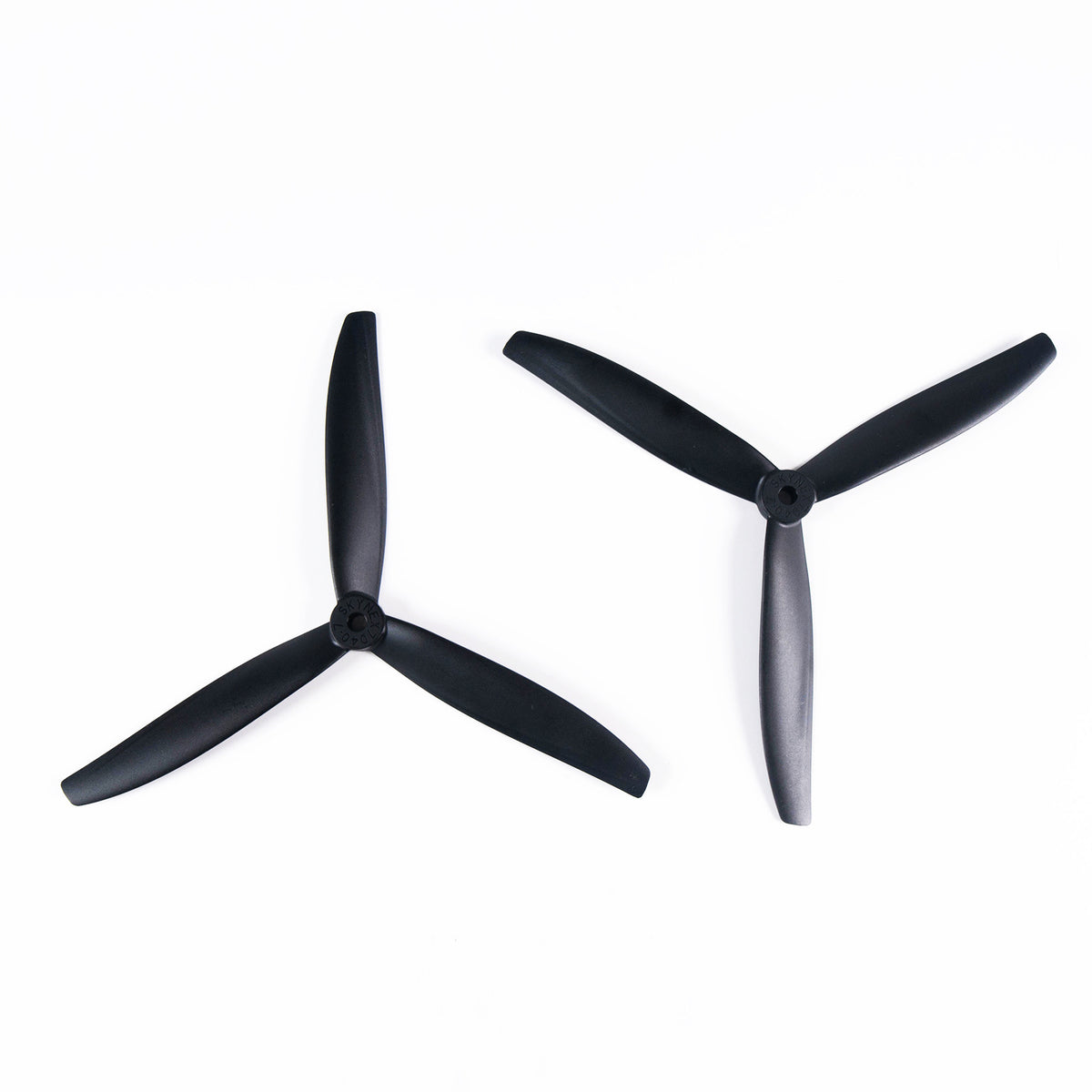 7040 7x4x3 Tri-Blade 7-Inch FPV Propeller Set – 2CW+2CCW, Durable for Freestyle & DIY Drones, Black (4Pcs)